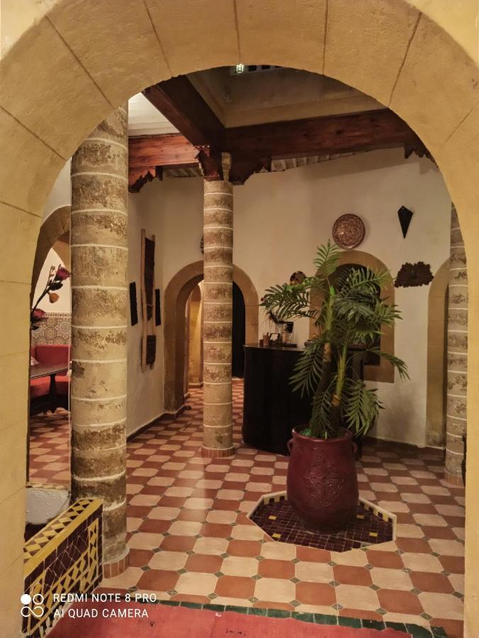 Riad La Rose Des Vents 에사우이라 외부 사진